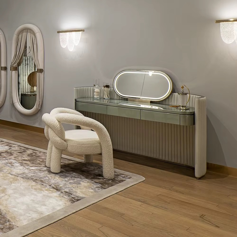 Leather Upholstered Ribbed Makeup Desk Glossy Lacquer Triple Drawer Oval LED Mirror Villa Bedroom Furniture Dressing Table (€ Conforme aux normes de l'UE › — vue 2