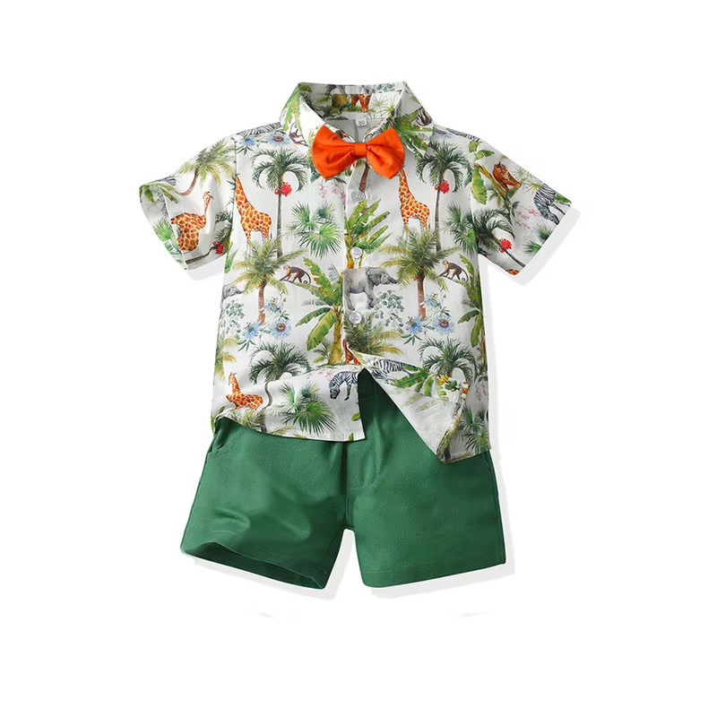 Prêt à expédier ensemble deux pièces à manches courtes de style vacances à la plage pour garçons ensemble chemise et short pour enfants d'inspiration hawaïenne élégant — vue 5