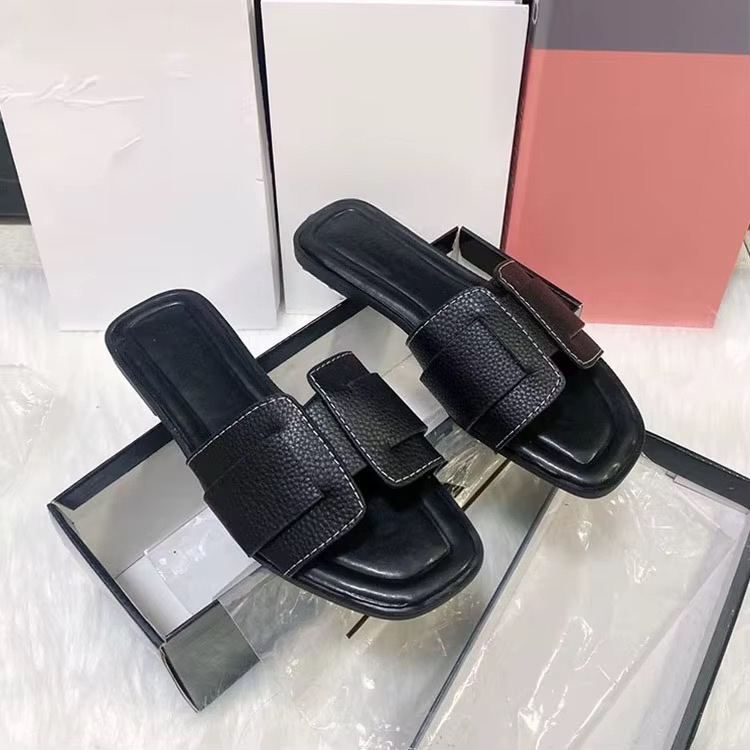 Vente en gros directe d'usine, pantoufles ouvertes pour  femmes, pantoufles plates décontractées pour femmes, pantoufles tendance pour femmes — vue 3