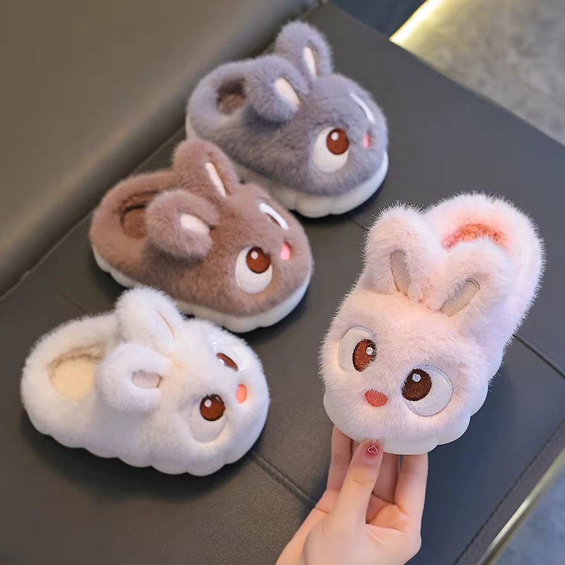 Chaussons en coton pour enfants pour l'hiver, design mignon de lapin pour filles, chauds et doublés, chaussures d'intérieur antidérapantes pour bébés — vue 3