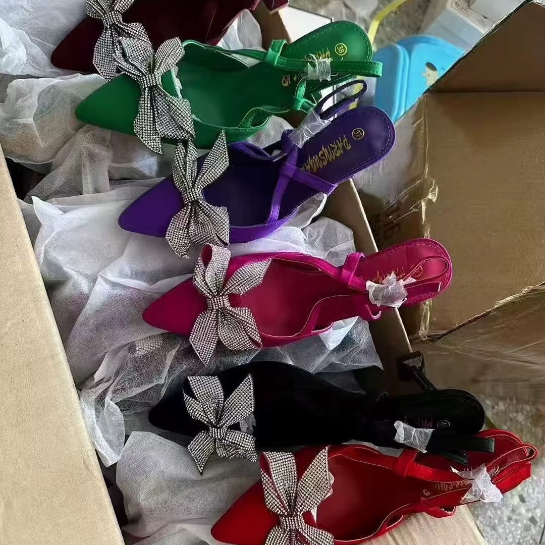 Vente en Gros de Nouvelles Chaussures à Talons Hauts pour Femmes, Sandales pour Femmes Nouveauté et Chaussures Plates Africaines Grande Taille aux Designs Variés — vue 2