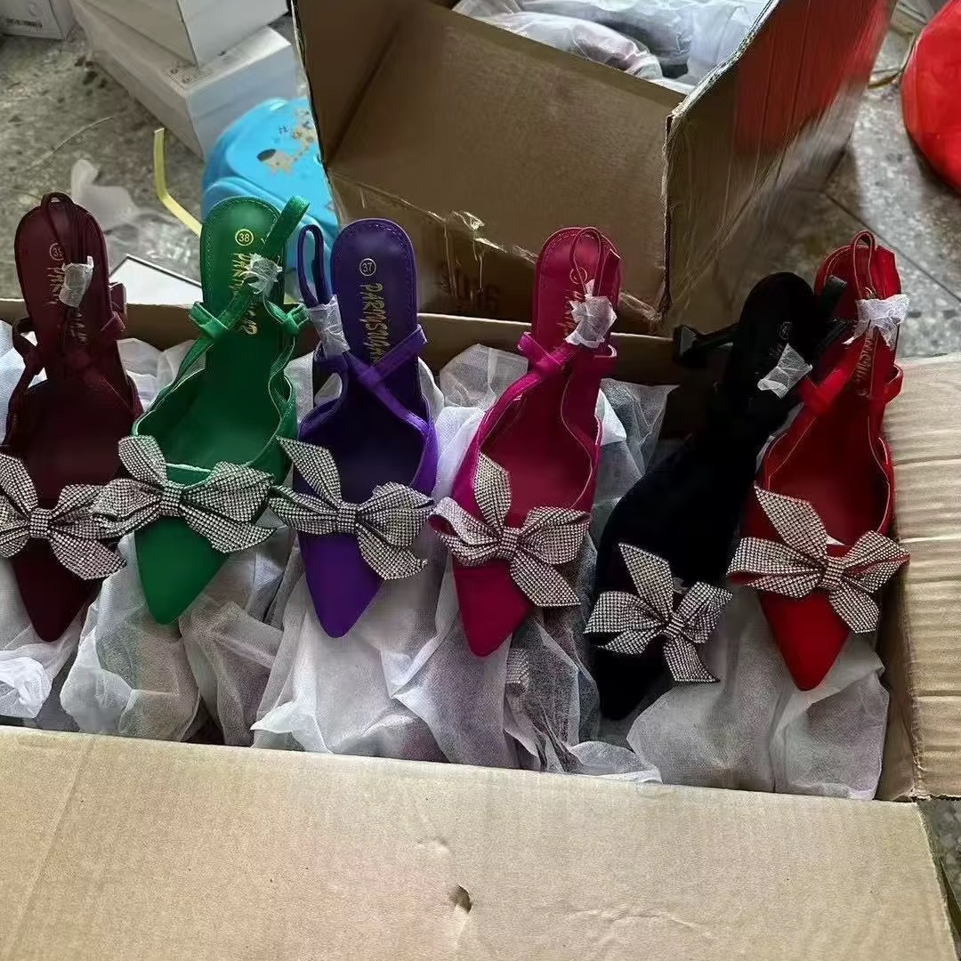 Vente en Gros de Nouvelles Chaussures à Talons Hauts pour Femmes, Sandales pour Femmes Nouveauté et Chaussures Plates Africaines Grande Taille aux Designs Variés — vue 4
